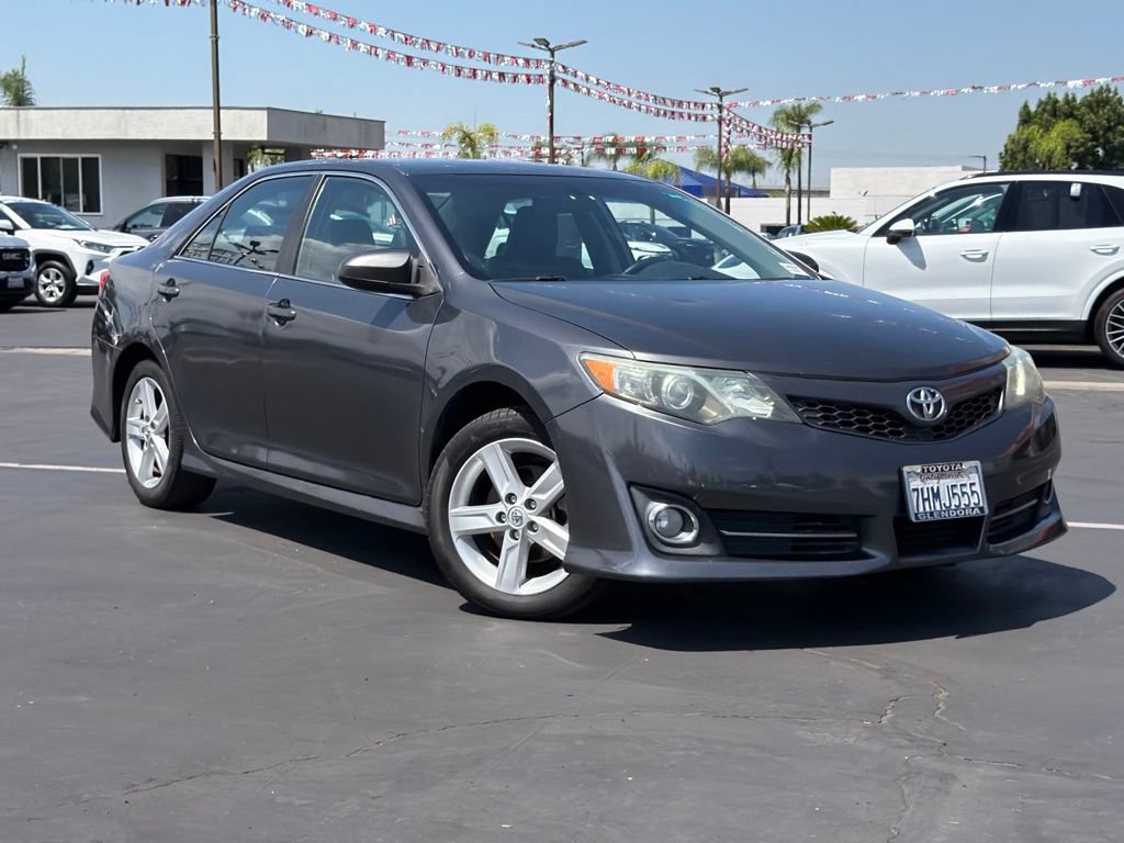 Used 2014 Toyota Camry SE