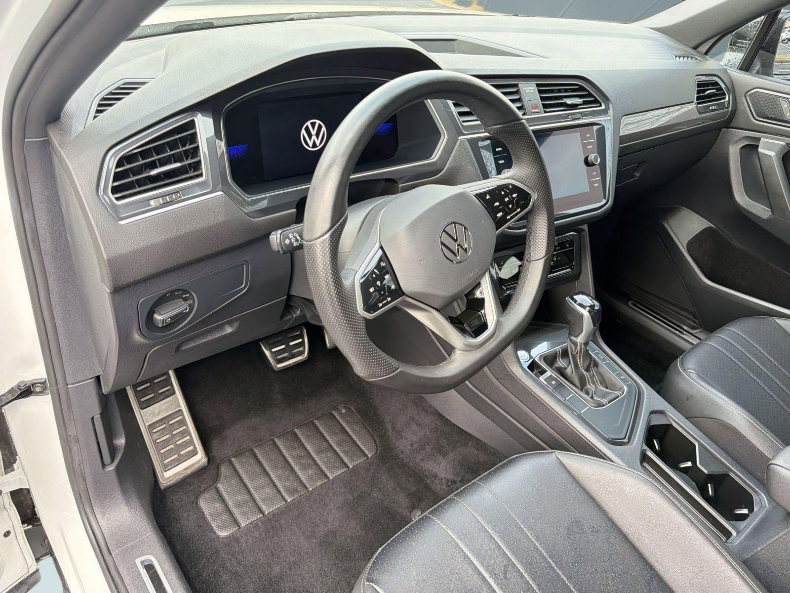 2022 Volkswagen Tiguan SE R-Line