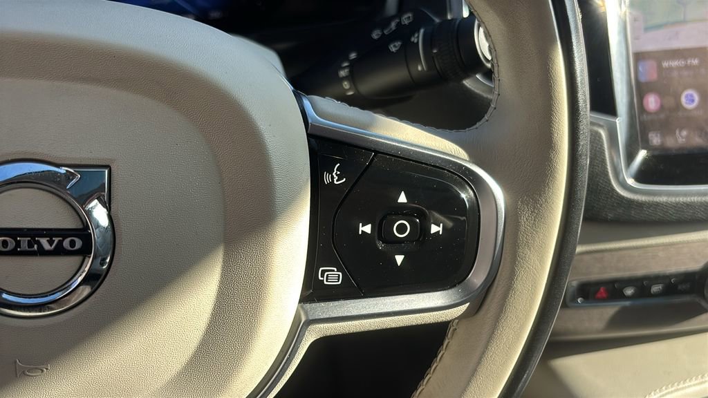 2023 Volvo Xc90 B5 Plus