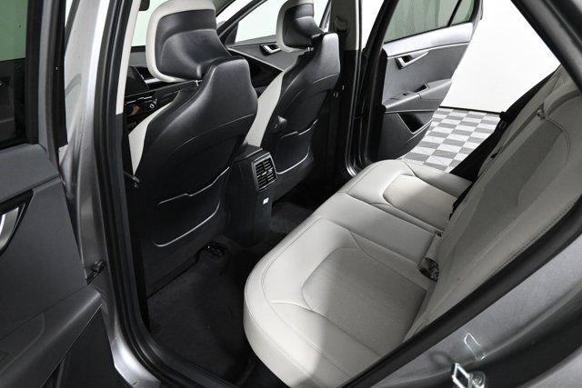 2025 Kia Niro EX Touring