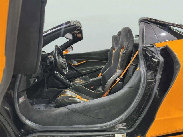 Used 2021 McLaren 720S Spider photo 35
