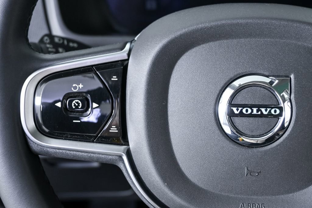 2023 Volvo Xc90 B5 Plus