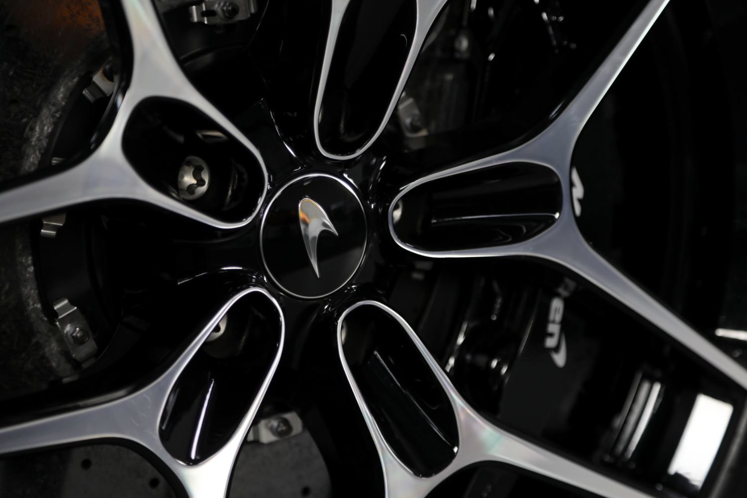 Used 2022 McLaren 765LT photo 22