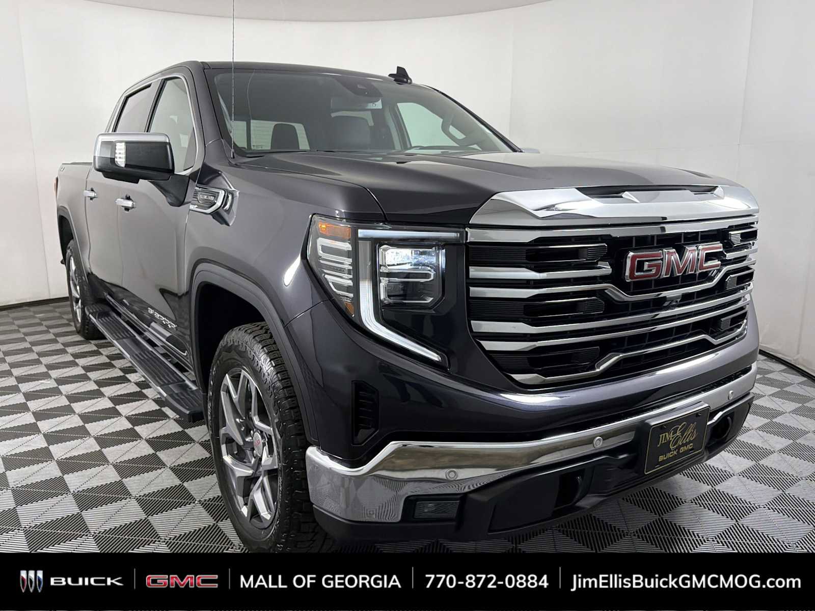 2024 GMC Sierra 1500 SLT