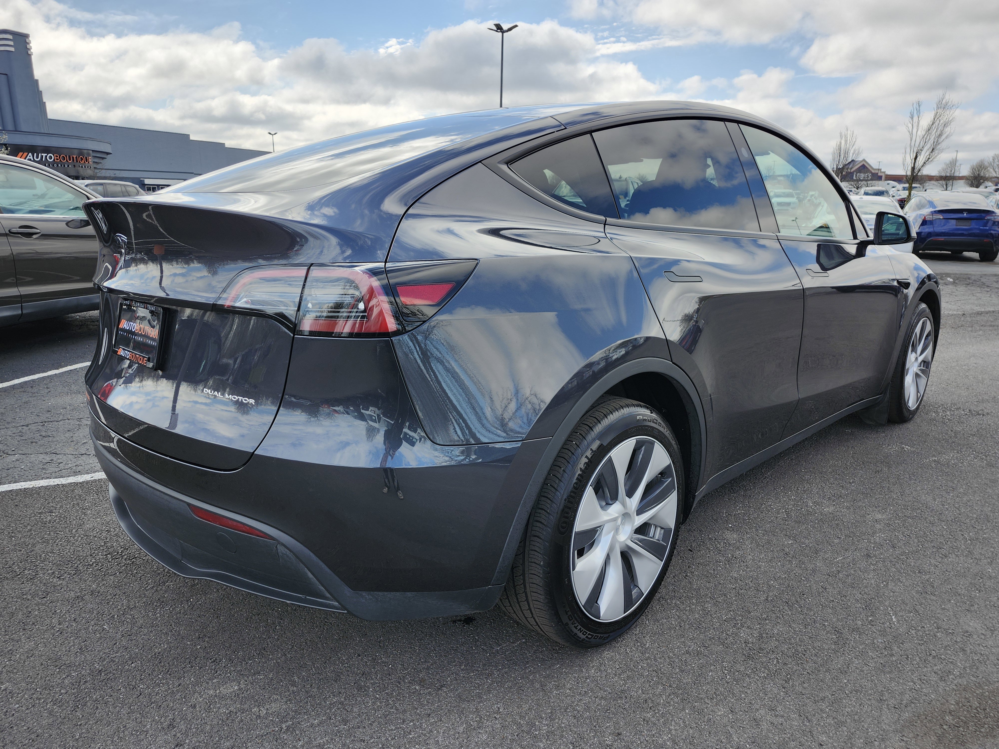 2024 Tesla Model Y Long Range