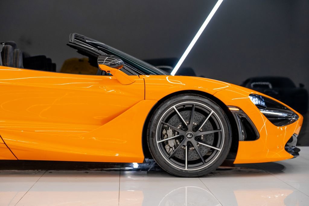 Used 2020 McLaren 720S Spider photo 27