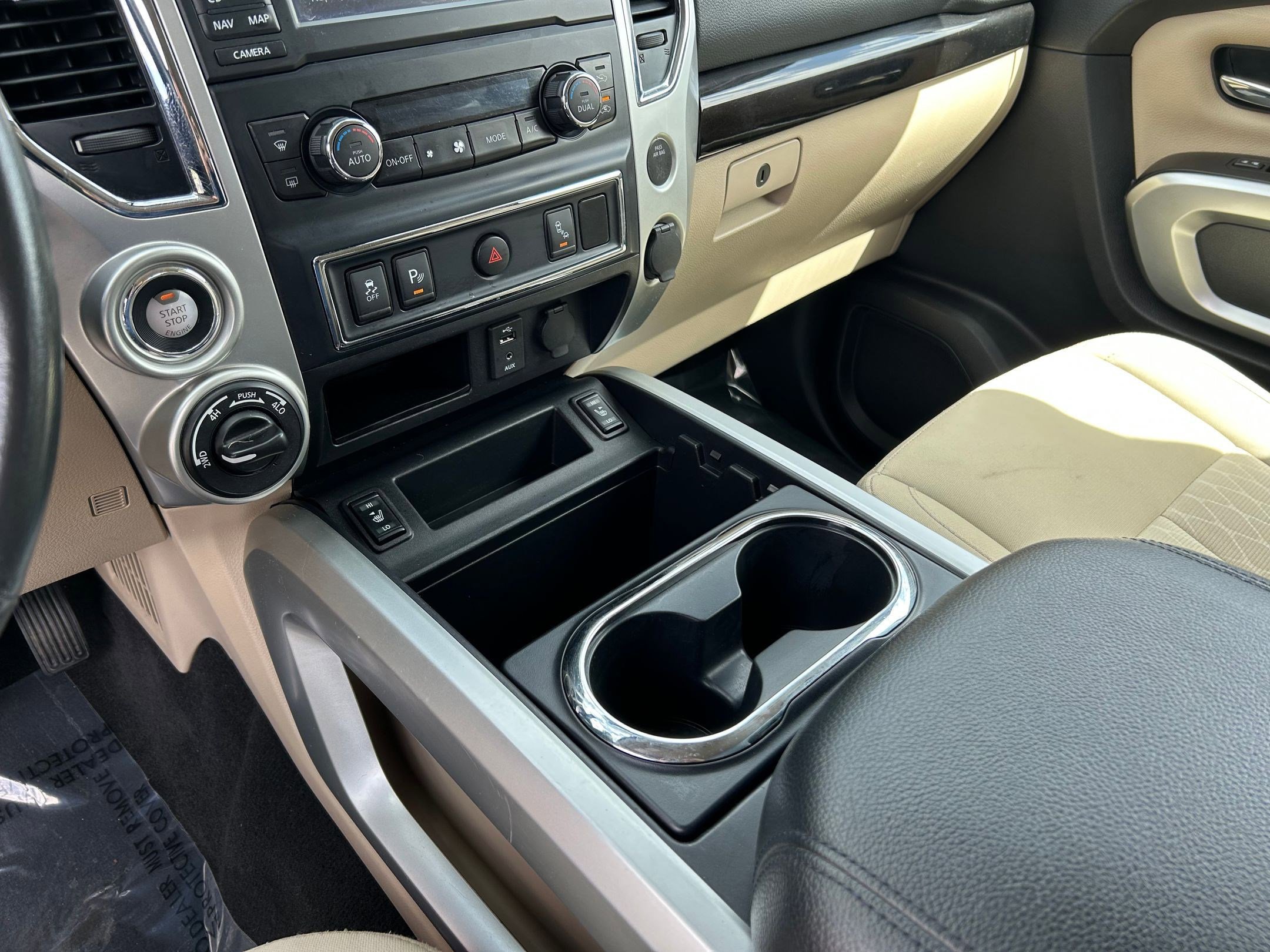 2017 Nissan Titan SV