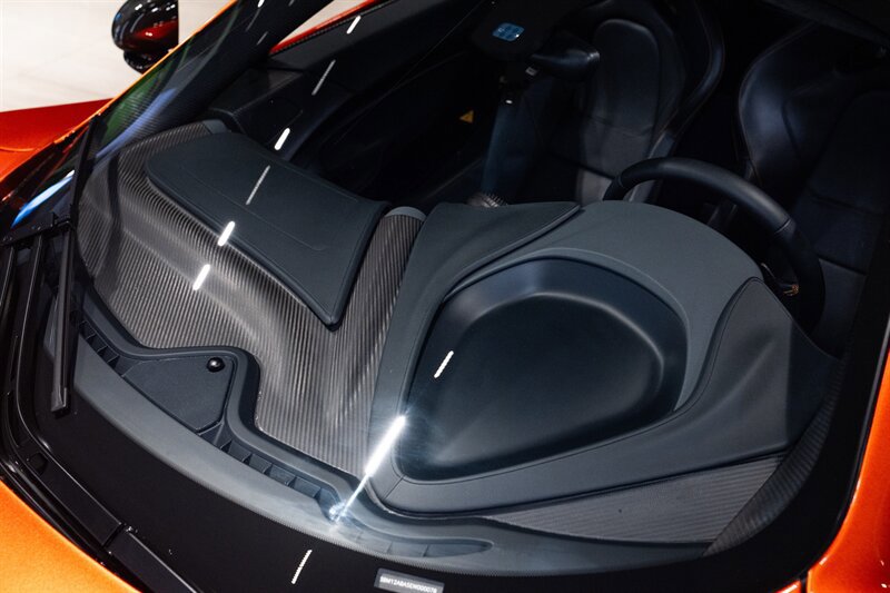 Used 2014 McLaren P1 photo 33