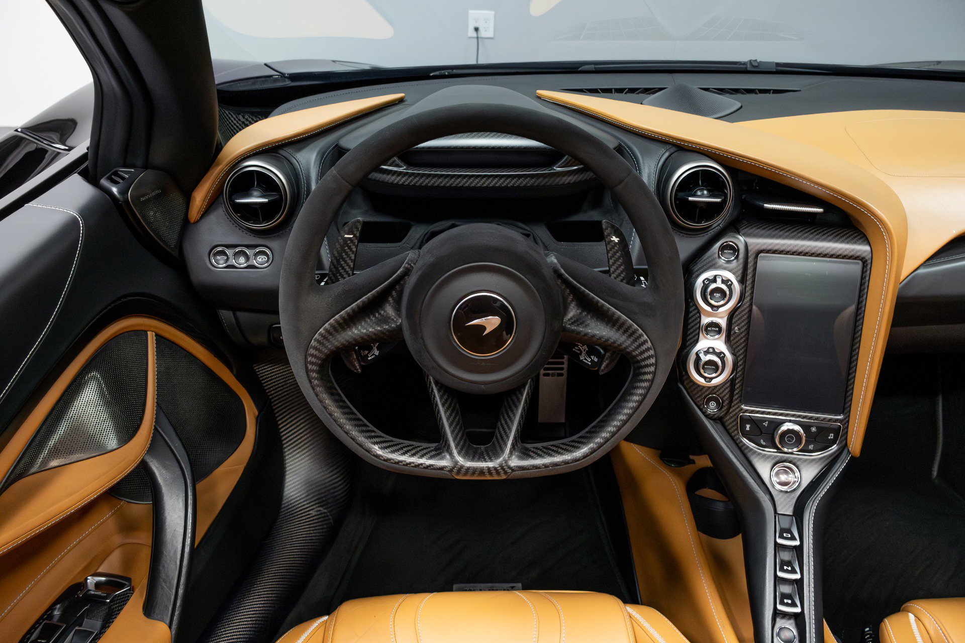 Used 2019 McLaren 720S Luxury photo 56