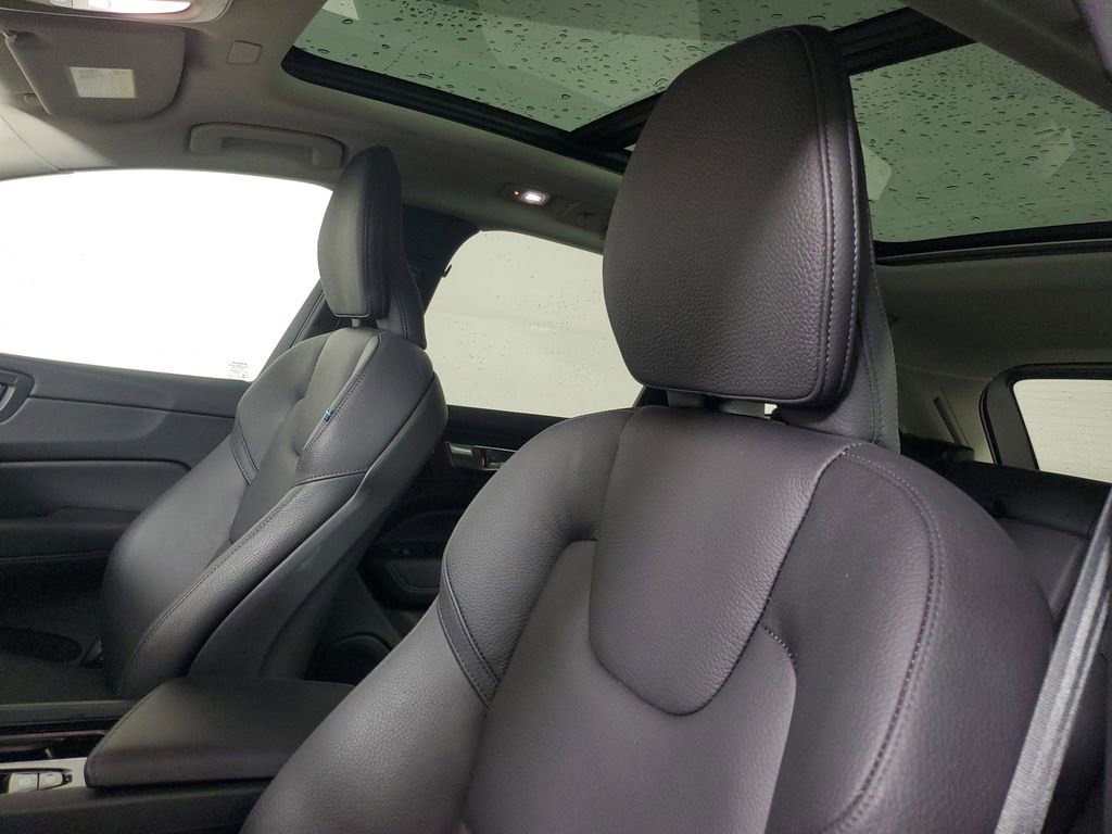 2024 Volvo Xc60 B5 Plus