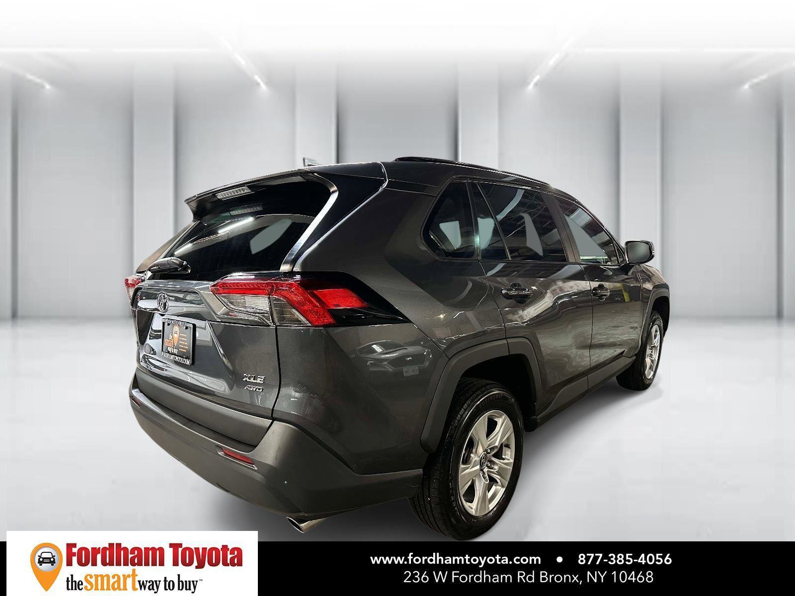 2025 Toyota RAV4 XLE