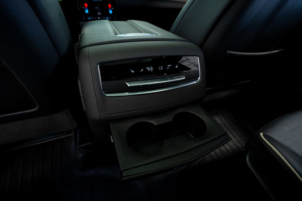 2025 Cadillac Escalade Premium Luxury