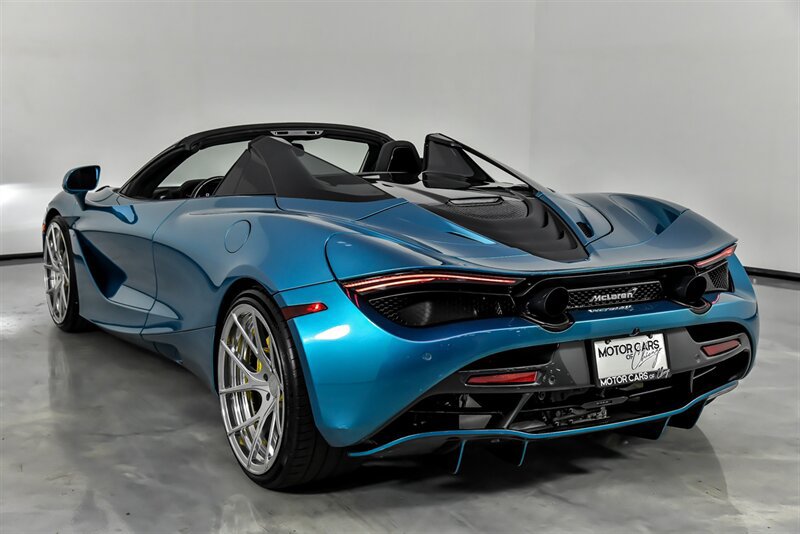 Used 2020 McLaren 720S Spider photo 9