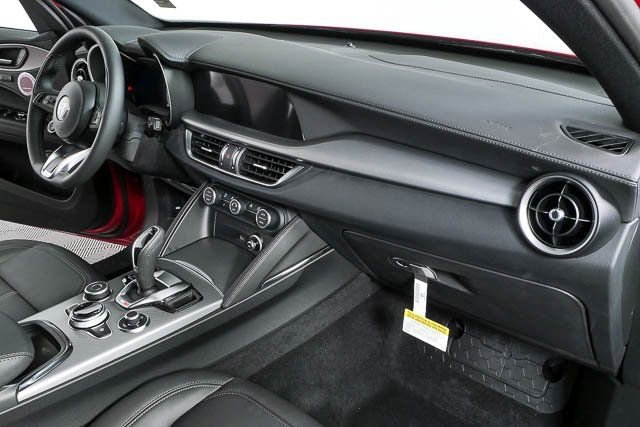 2026 Alfa Romeo Stelvio Sprint