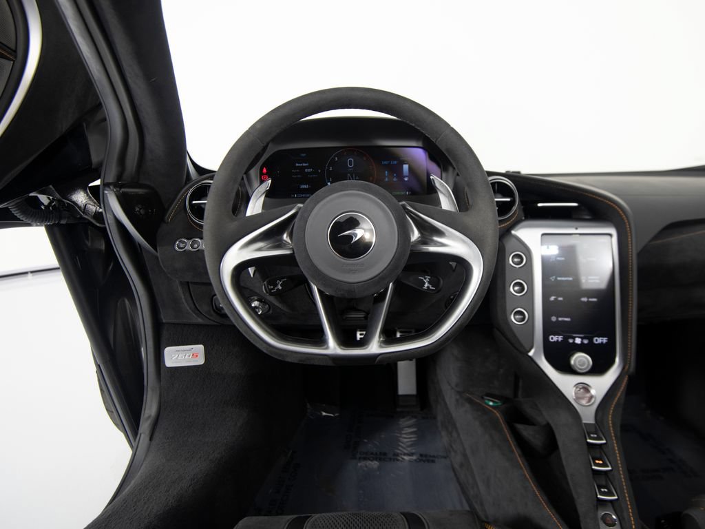 Used 2024 McLaren 750S Spider photo 16