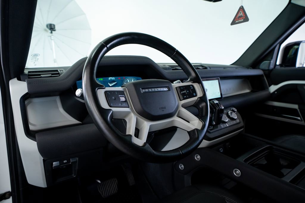 2022 Land Rover Defender 90 S