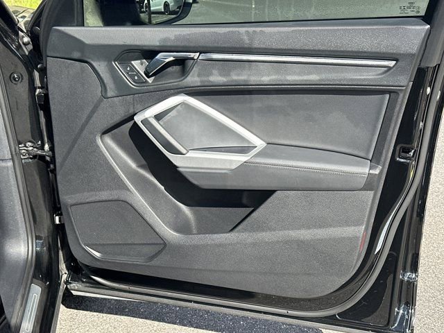 2022 Audi Q3 2.0T Premium Plus