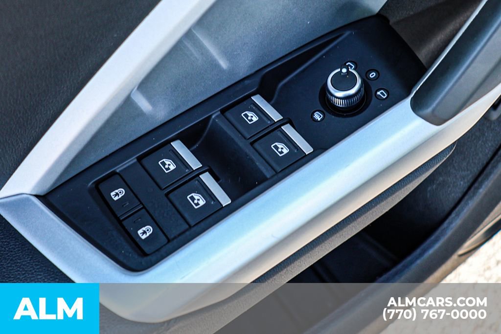 2025 Audi Q3 2.0T Premium