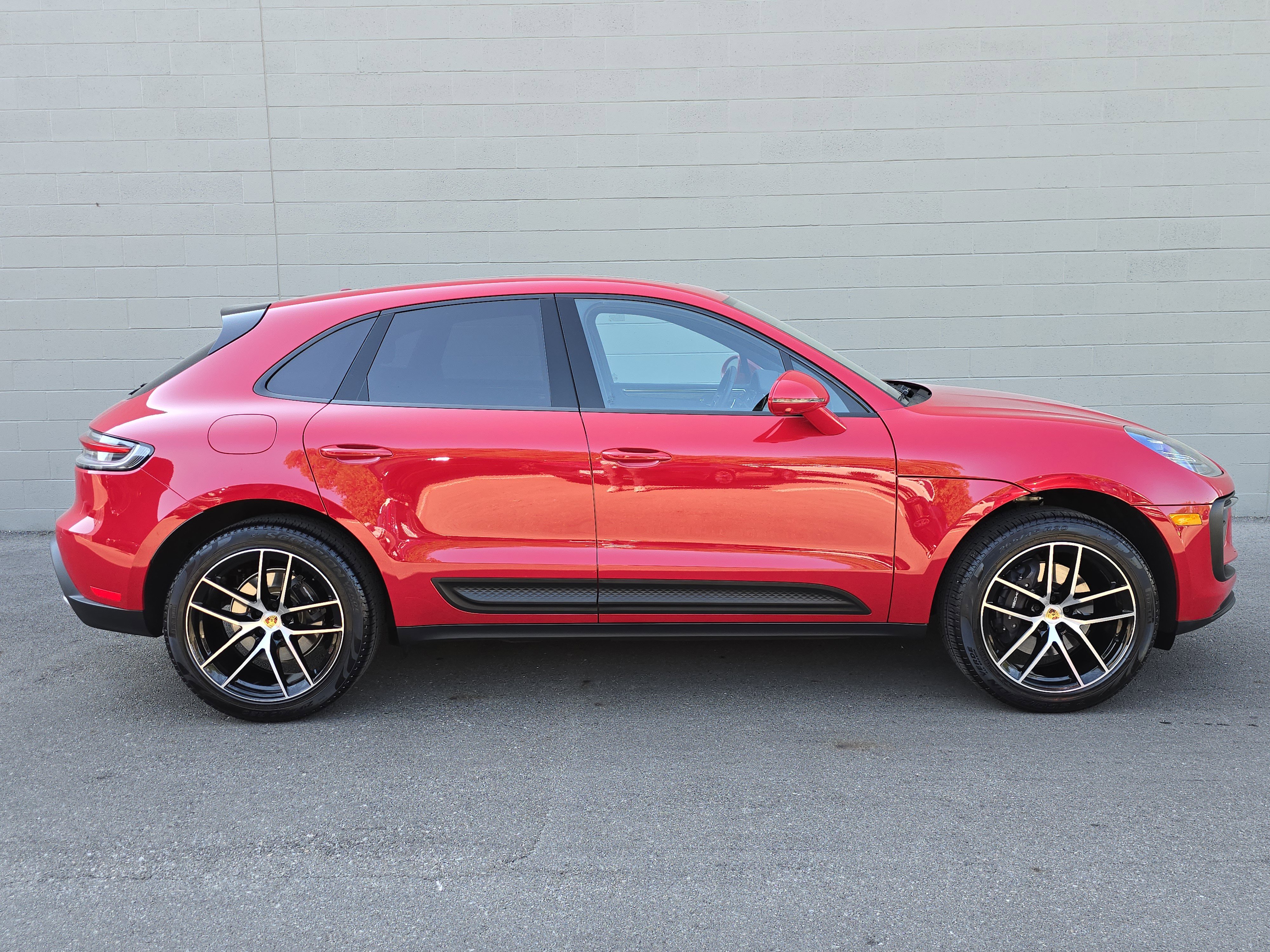 2025 Porsche Macan