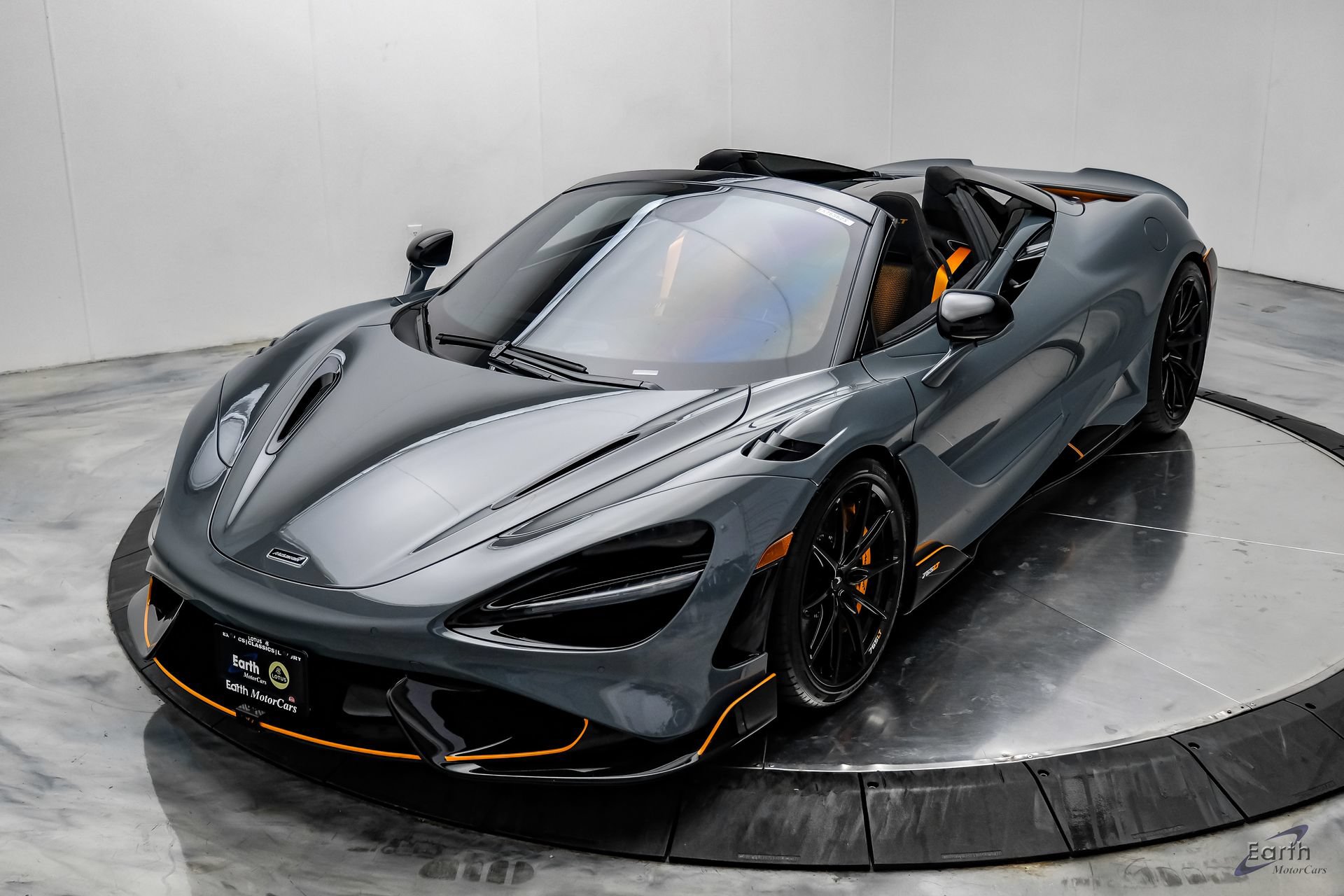 Used 2022 McLaren 765LT photo 8