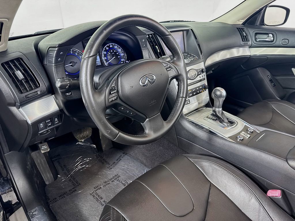 2014 INFINITI Q60 Convertible