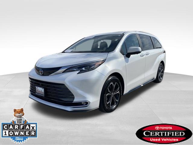 Certified 2025 Toyota Sienna Platinum