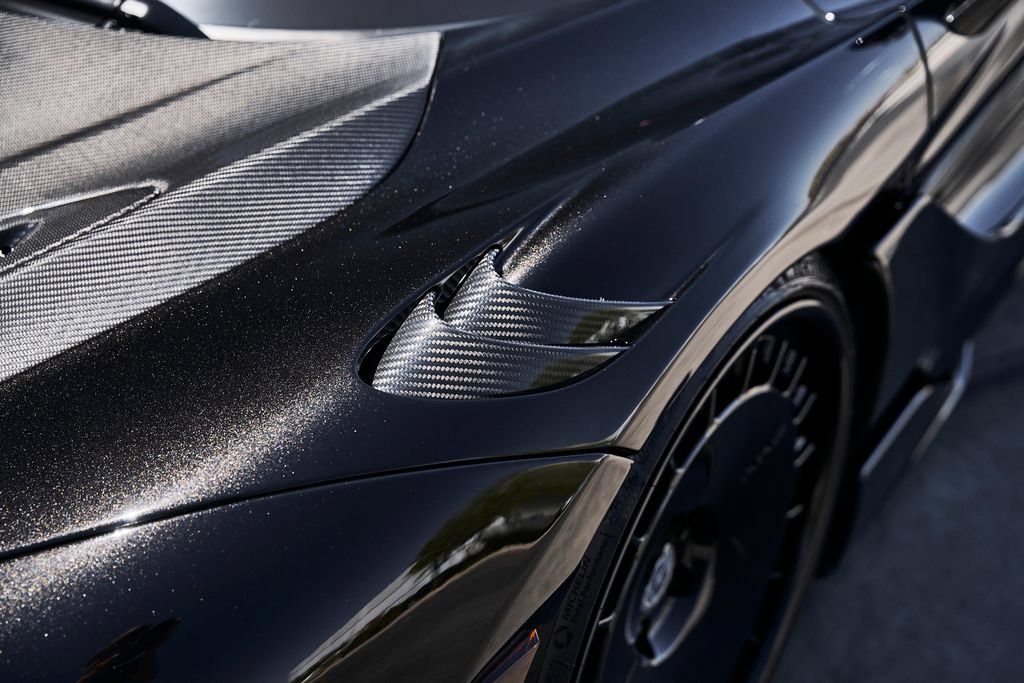 Used 2022 McLaren 765LT photo 11