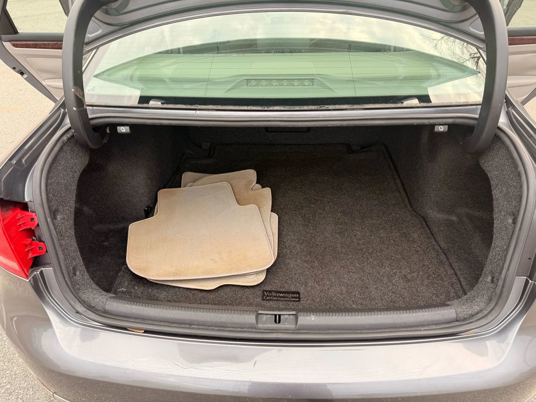 2013 Volkswagen Passat 2.5 SEL Premium