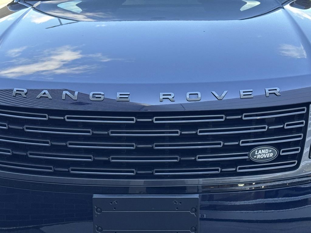 2023 Land Rover Range Rover SE