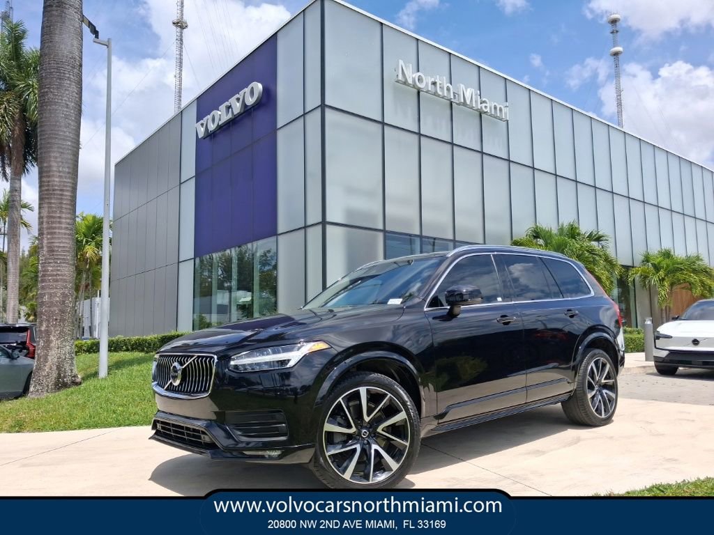 Used 2022 Volvo XC90 T6 Momentum w/ Advanced Package