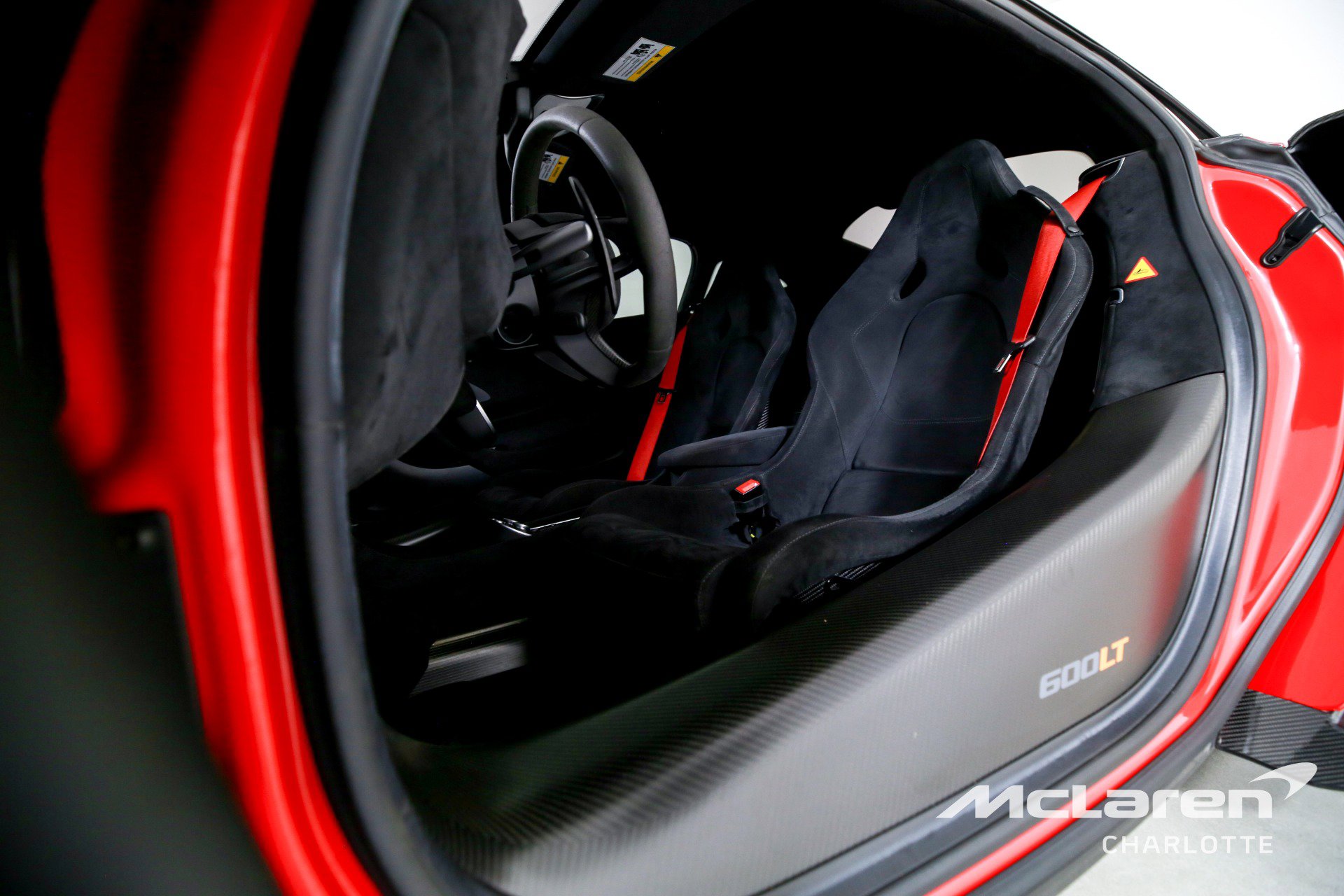 Used 2019 McLaren 600LT photo 12