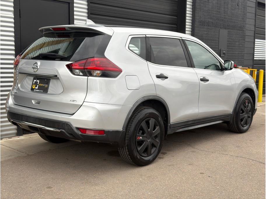 2020 Nissan Rogue S