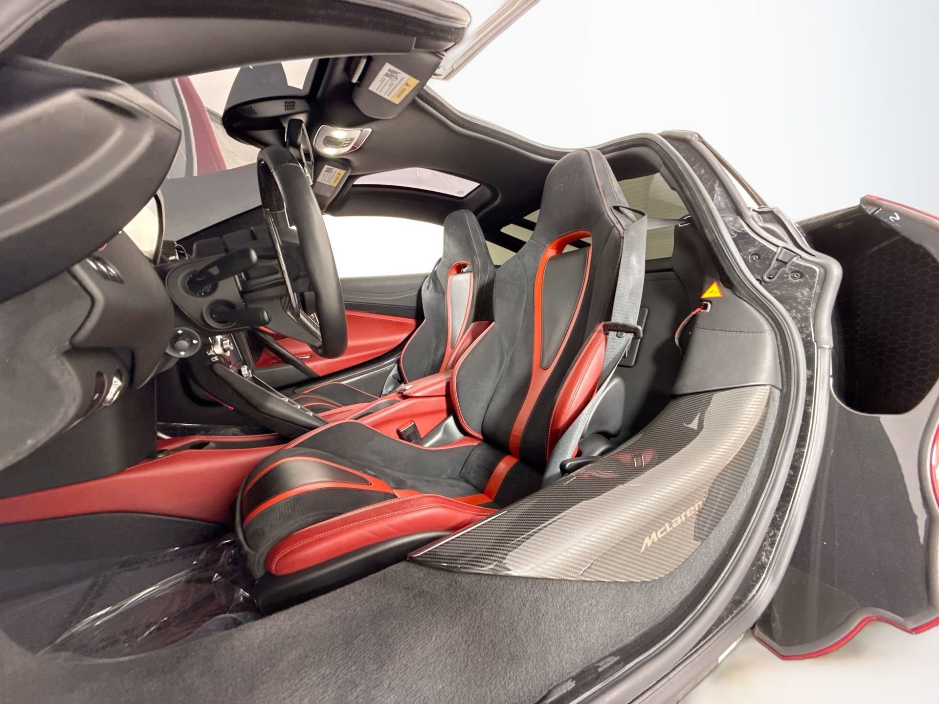 Used 2018 McLaren 720S photo 9