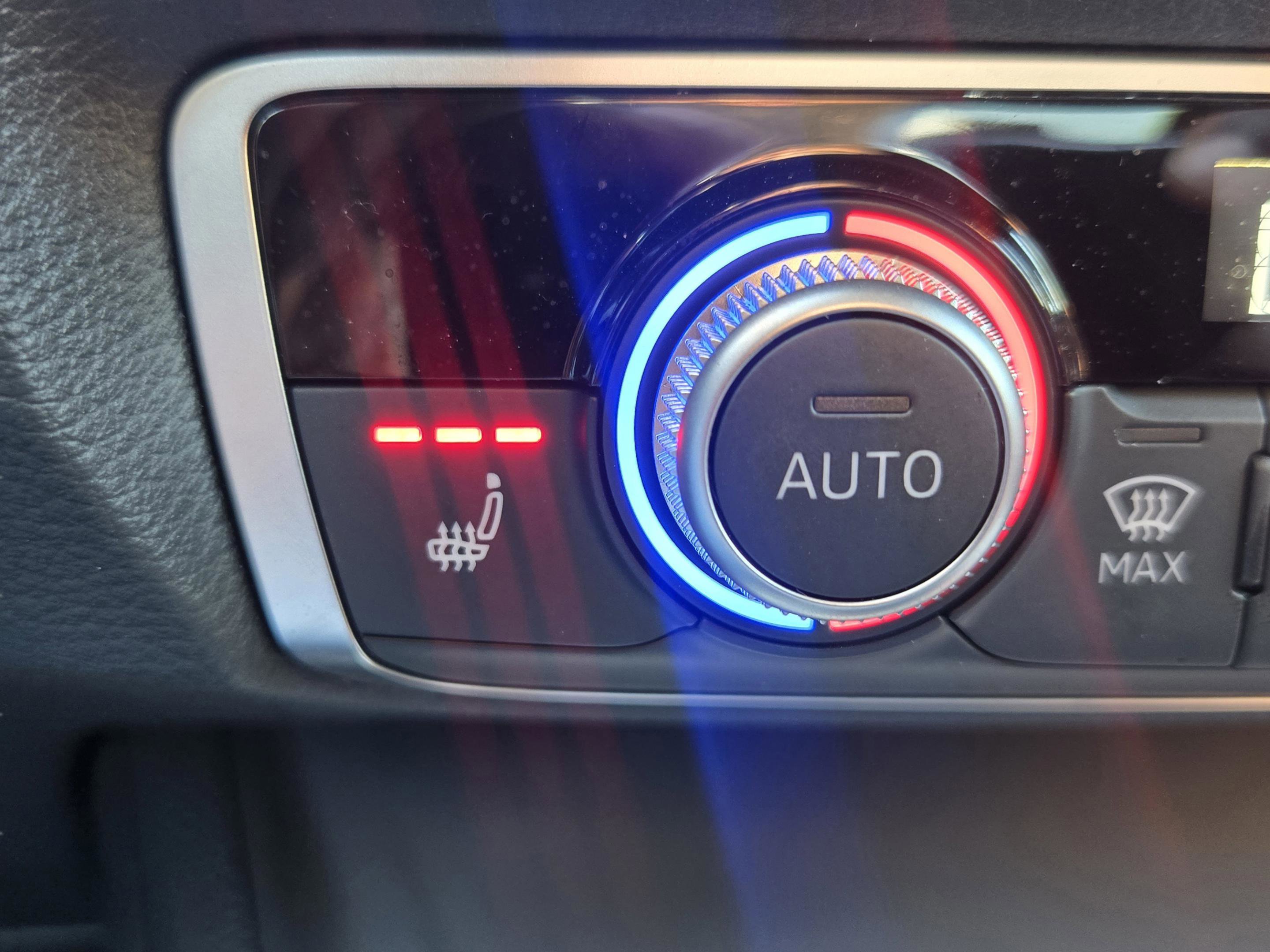 2025 Audi Q3 2.0T Premium