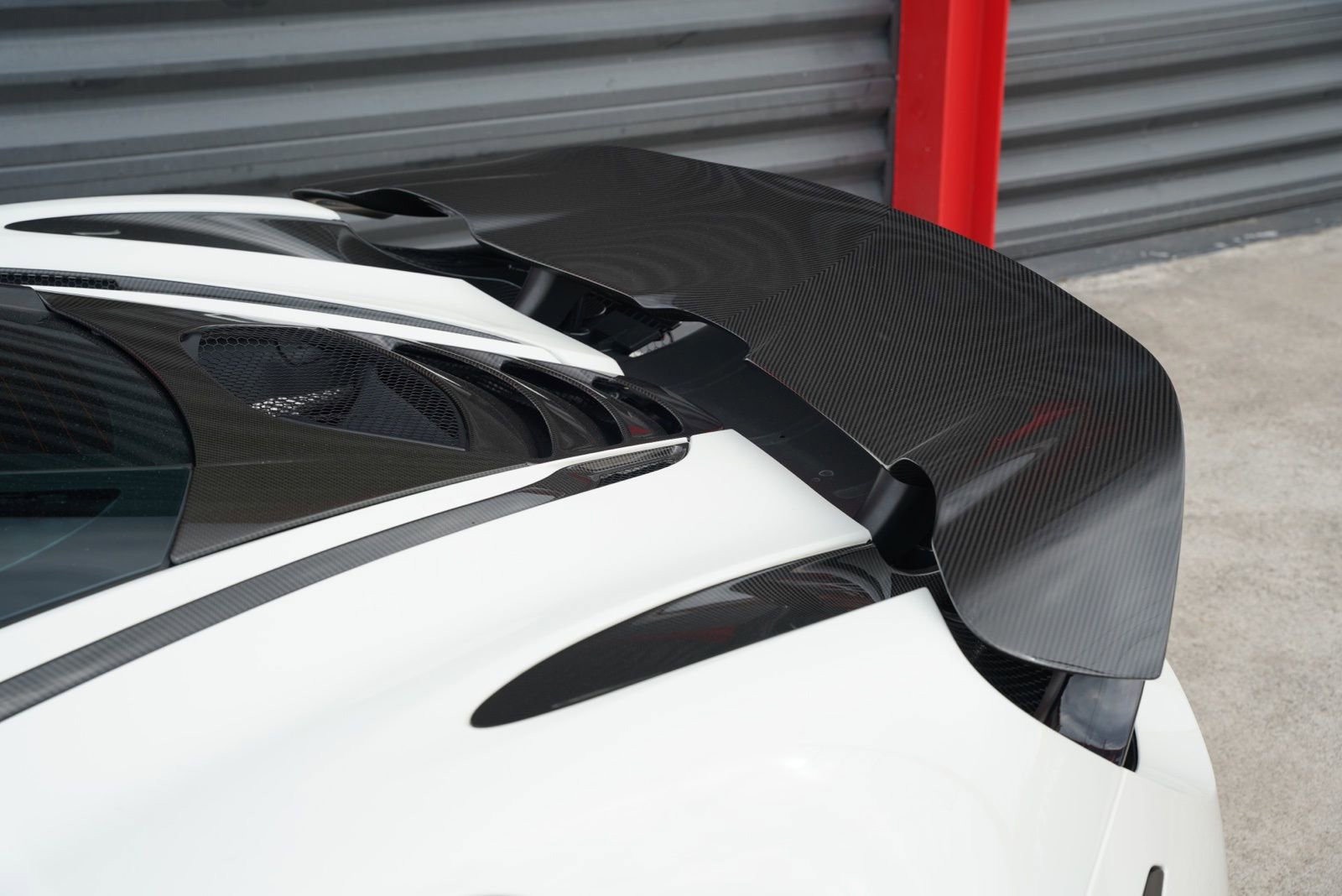 Used 2018 McLaren 720S Performance photo 8