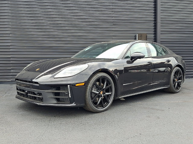 New 2026 Porsche Panamera 4