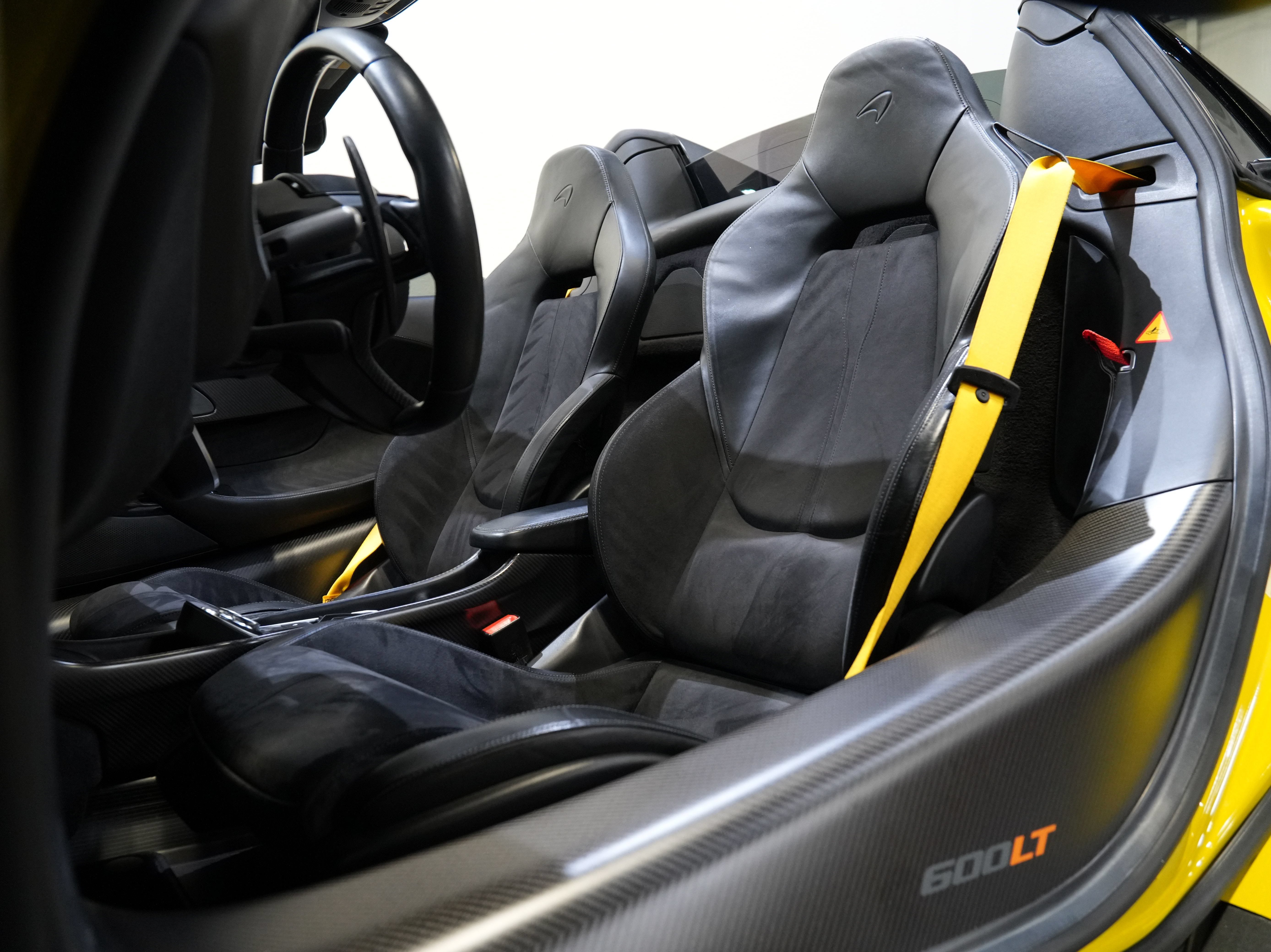 Used 2020 McLaren 600LT Spider photo 30