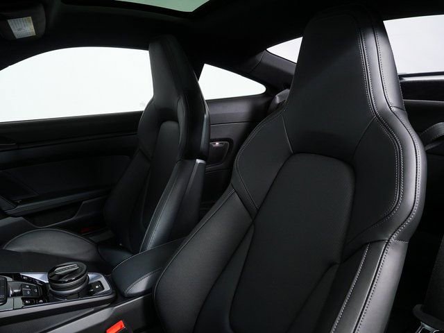 2025 Porsche 911 Carrera T