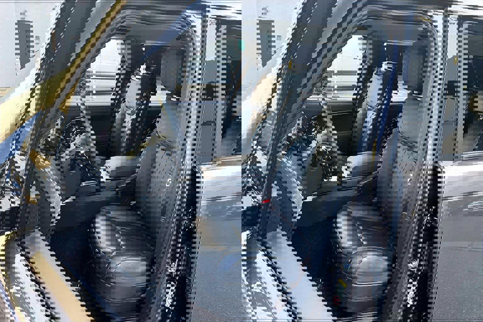 2023 Land Rover Range Rover Long Wheelbase First Edition