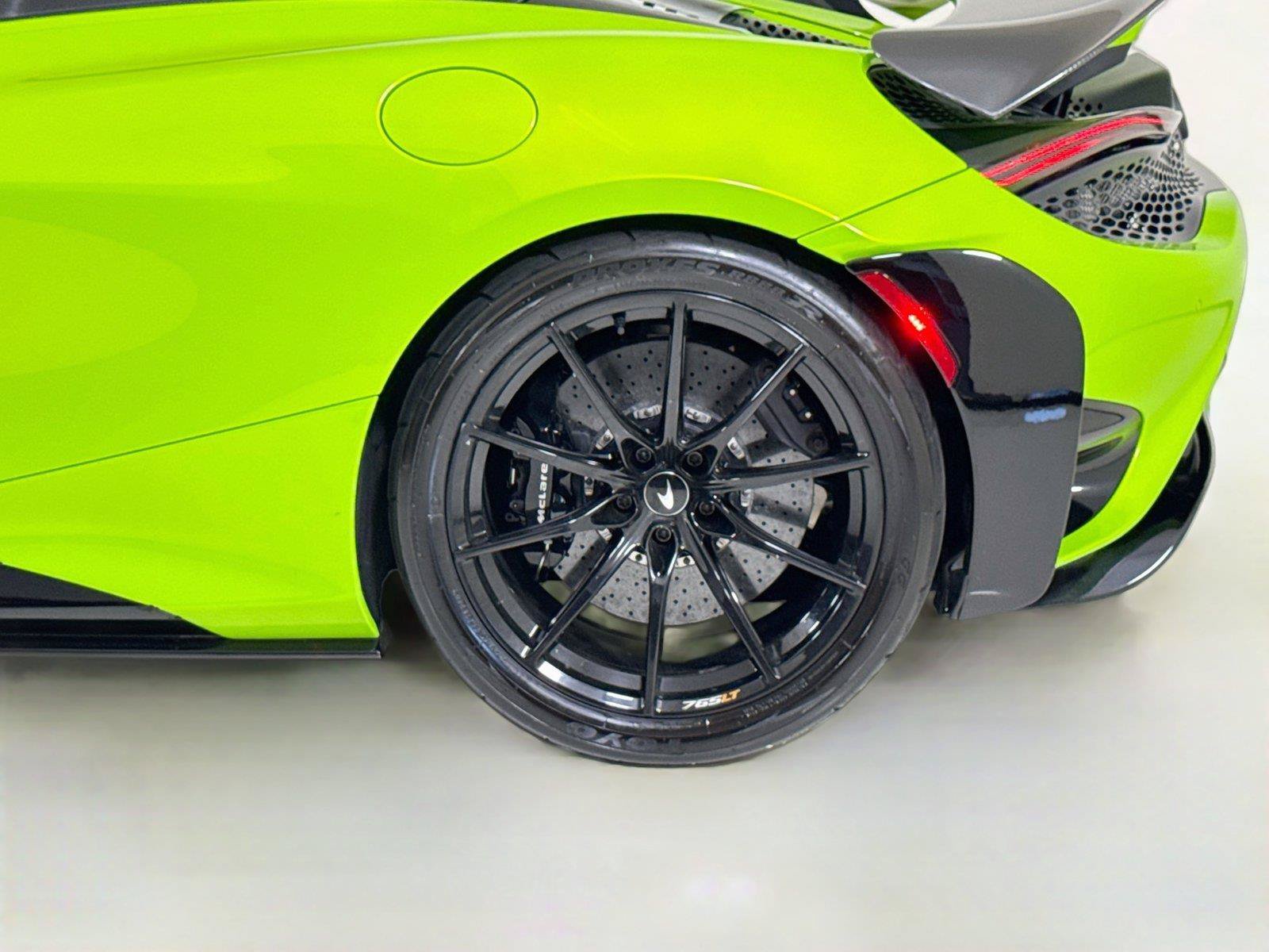 Used 2021 McLaren 765LT photo 36