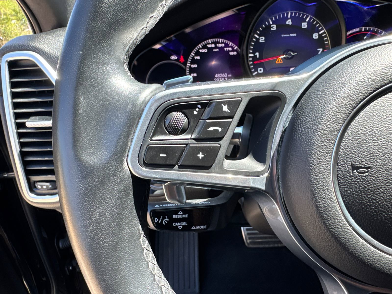 2022 Porsche Cayenne S