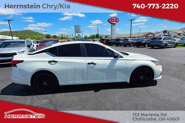 2022 Nissan Altima 2.5 SR