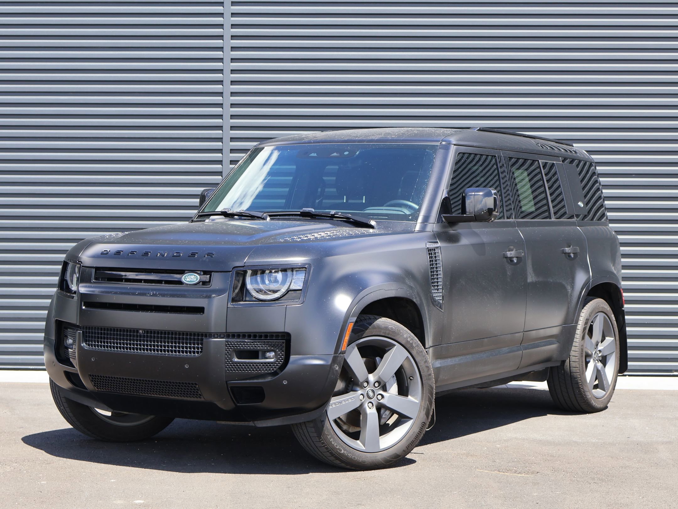 2024 Land Rover Defender 110 X-Dynamic SE