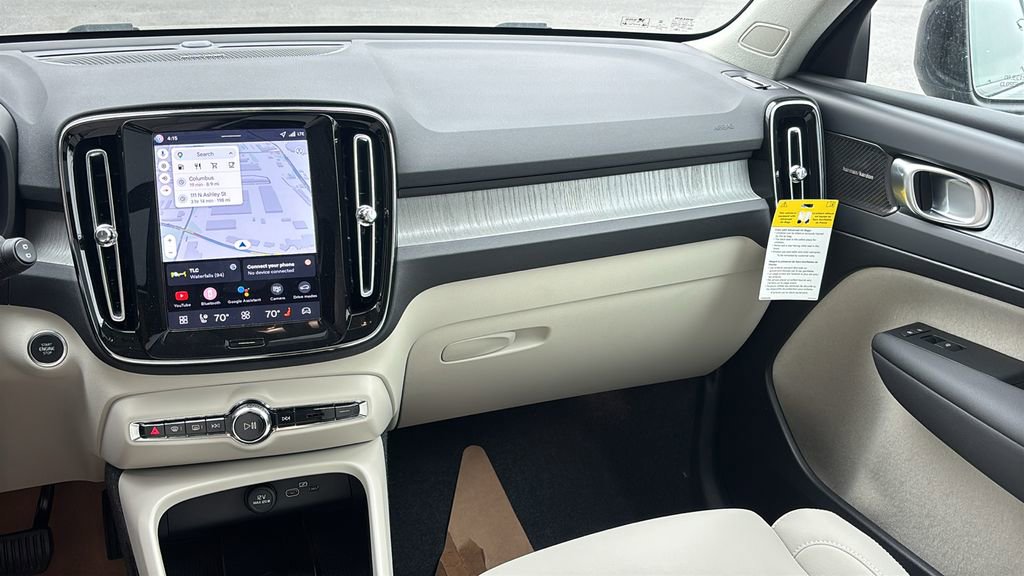 2026 Volvo Xc40 B5 Ultra