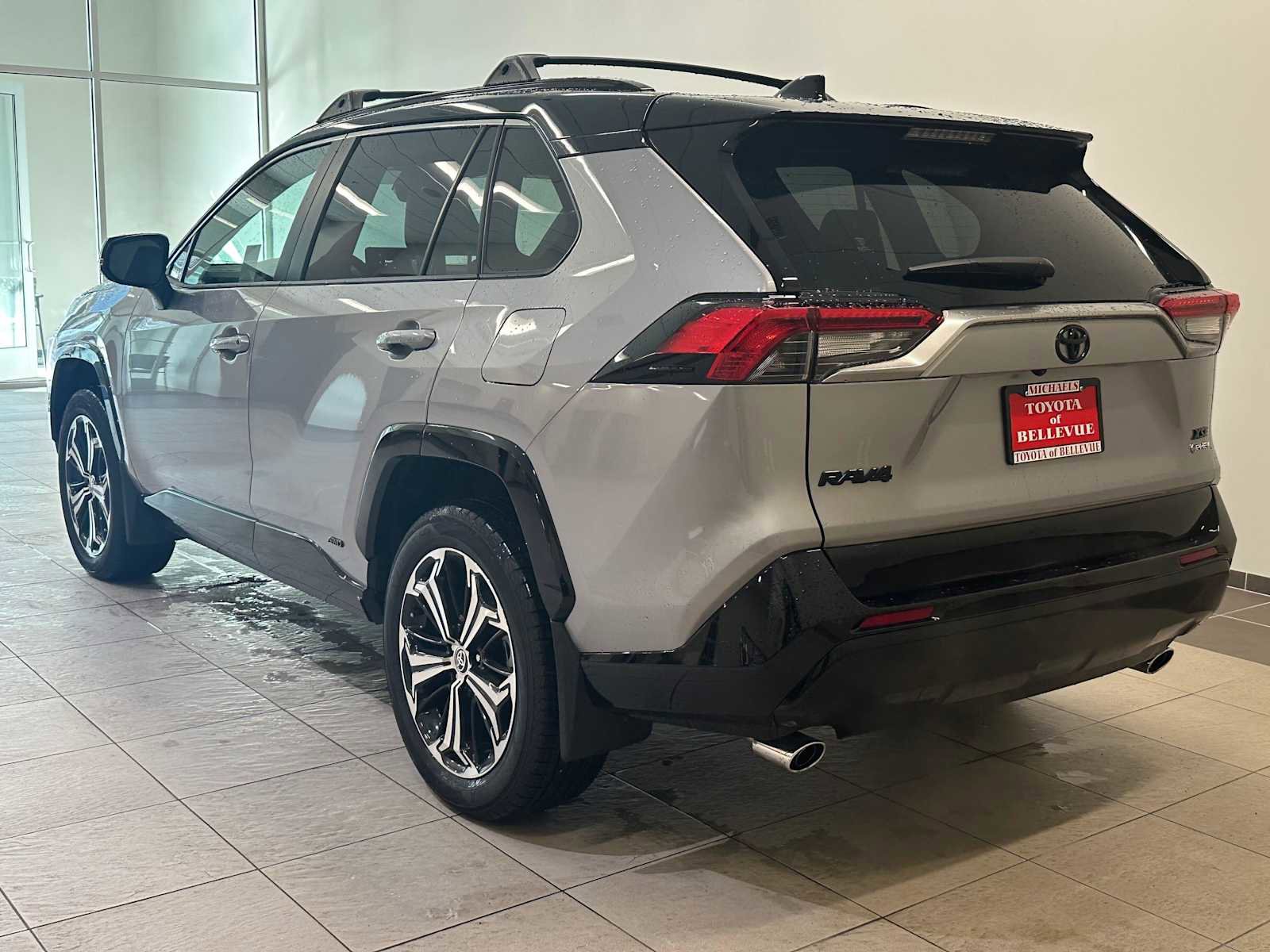 2025 Toyota RAV4 XSE