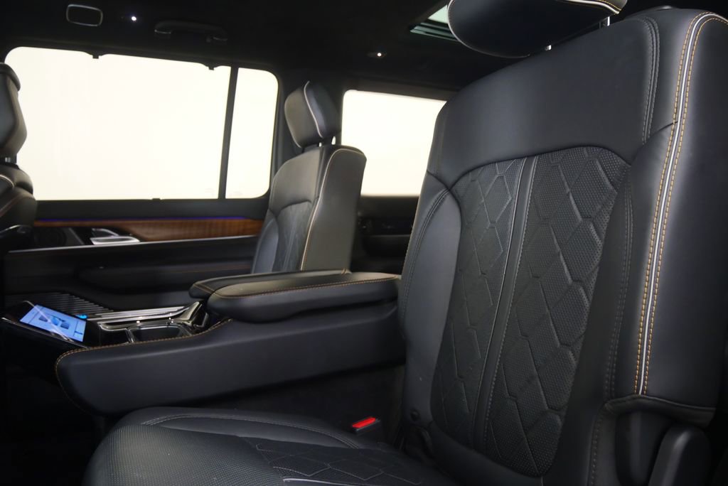 2024 Jeep Grand Wagoneer Series III