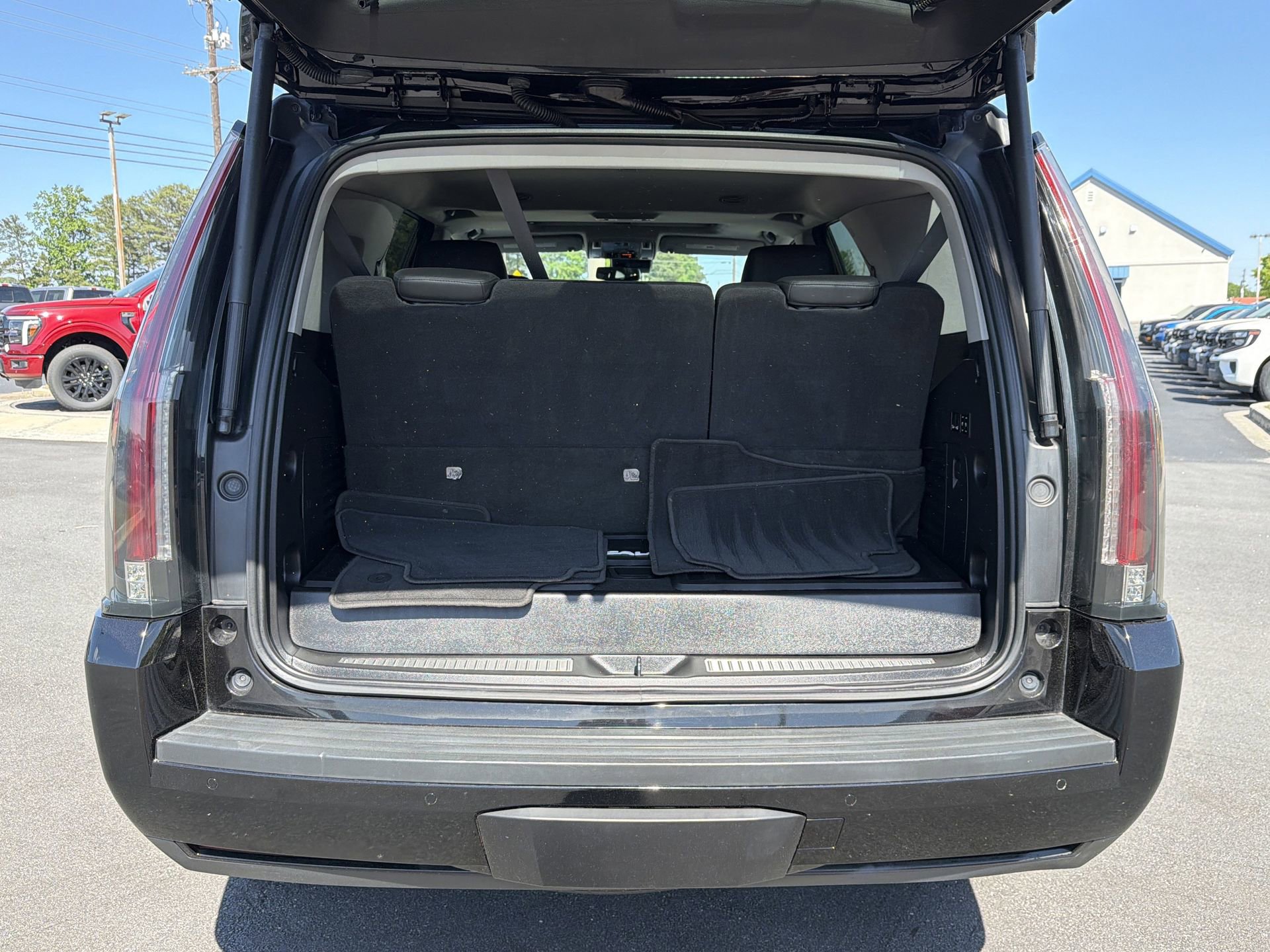 2020 Cadillac Escalade Luxury