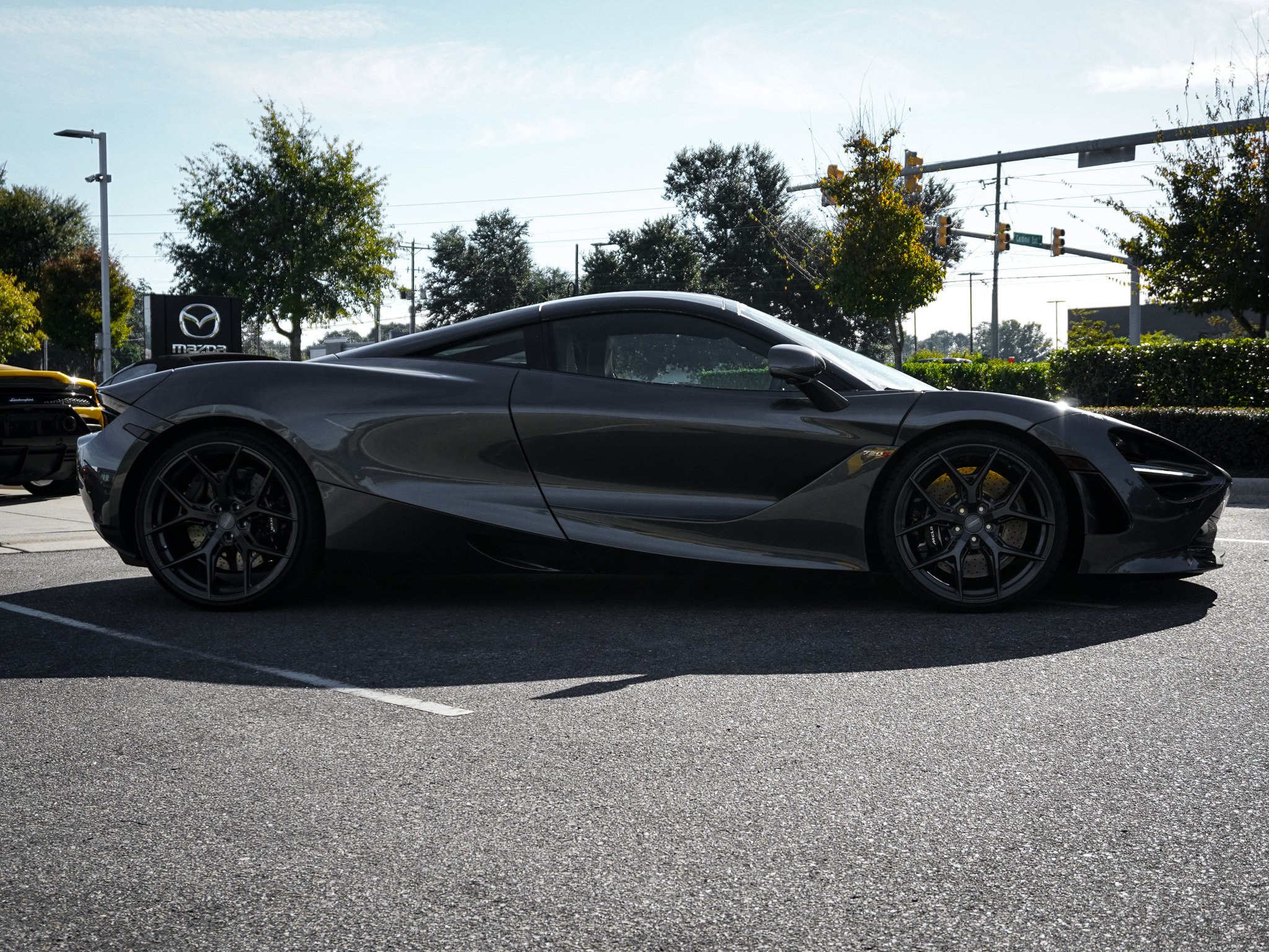 Used 2018 McLaren 720S Luxury photo 13