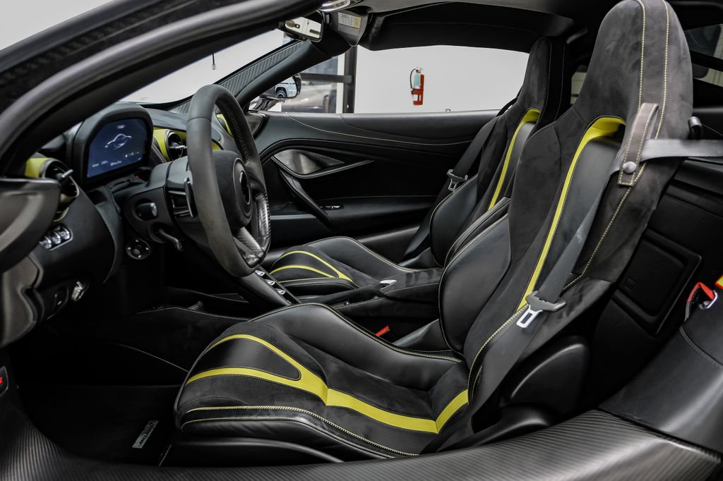 Used 2018 McLaren 720S Performance photo 6