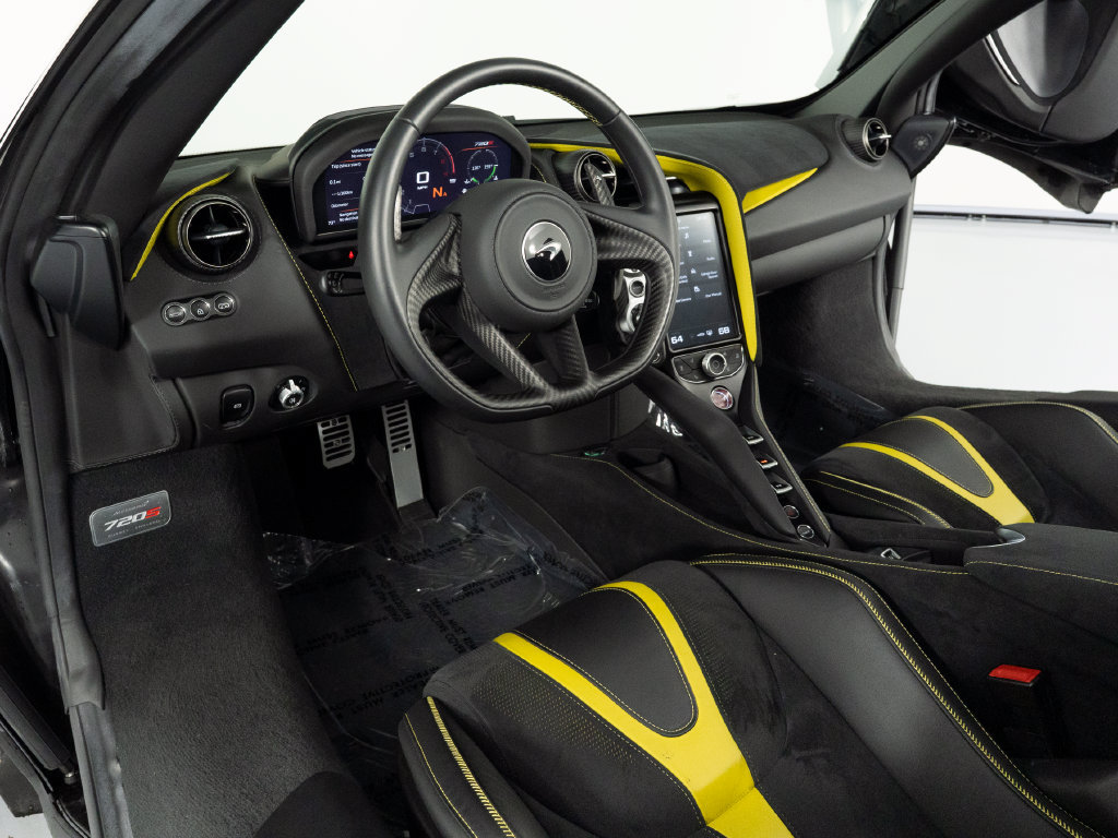 Used 2020 McLaren 720S Performance photo 24
